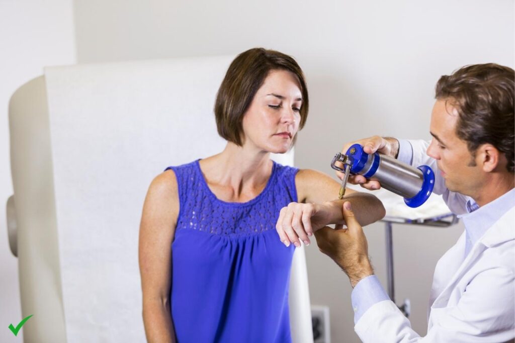 How to Reduce Your Risk of Skin Cancer: Safe Sun Habits and Protection
